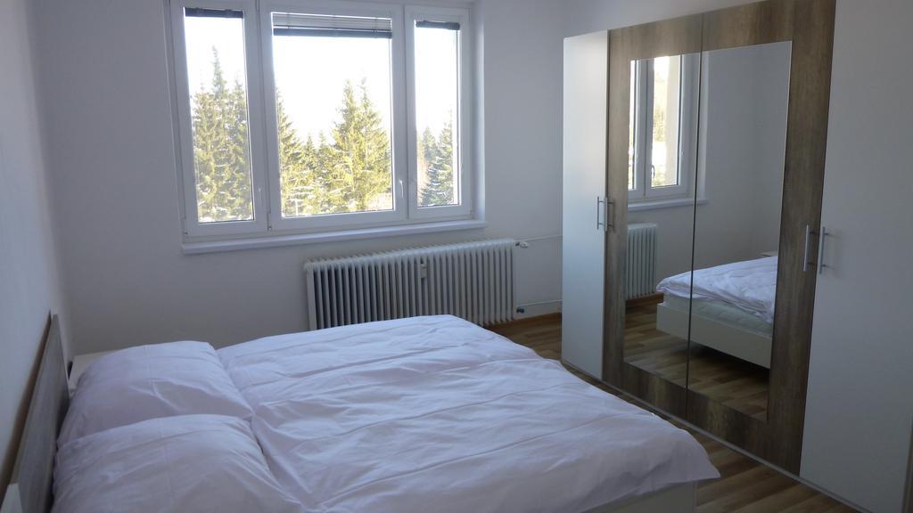 Apartmanovy Byt Pri Zubacke Strba Bilik gambar
